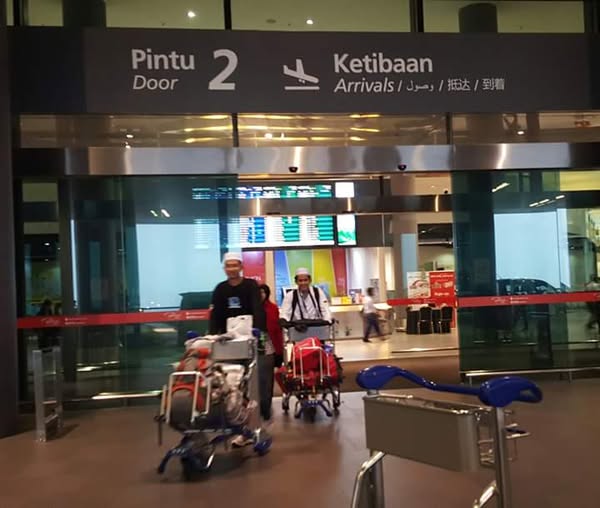 Pulang ke Malaysia selepas misi rakaman.