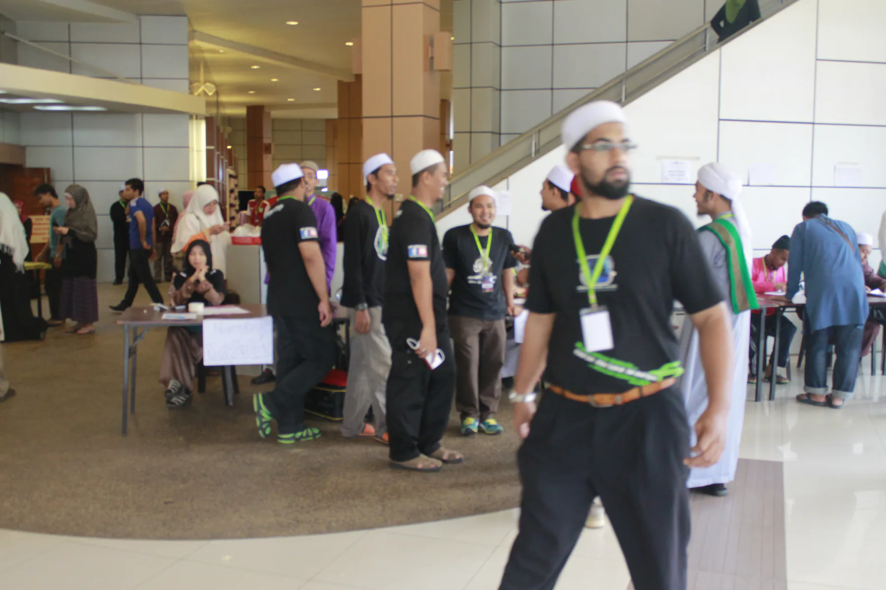 Ketibaan tetamu dan asatizah