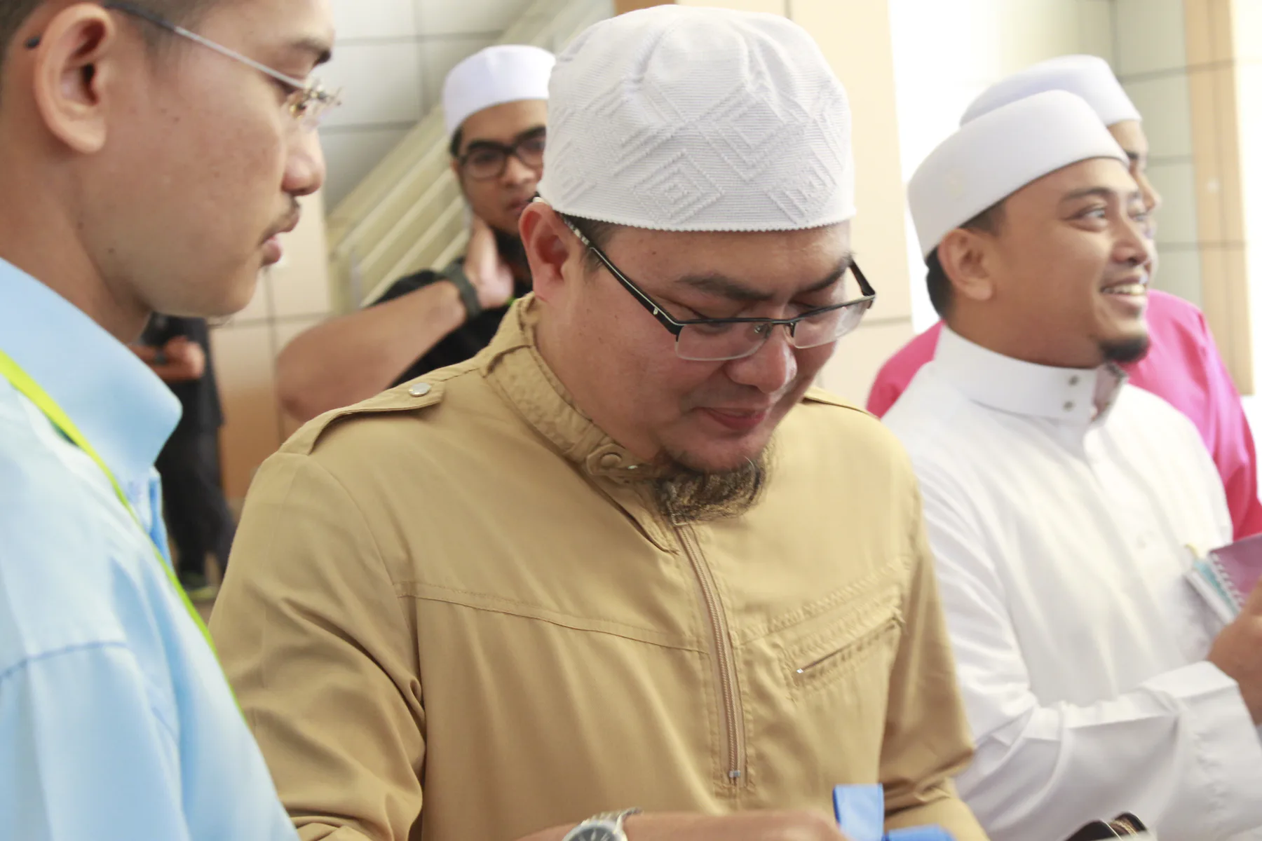 Asatizah mengikuti sesi